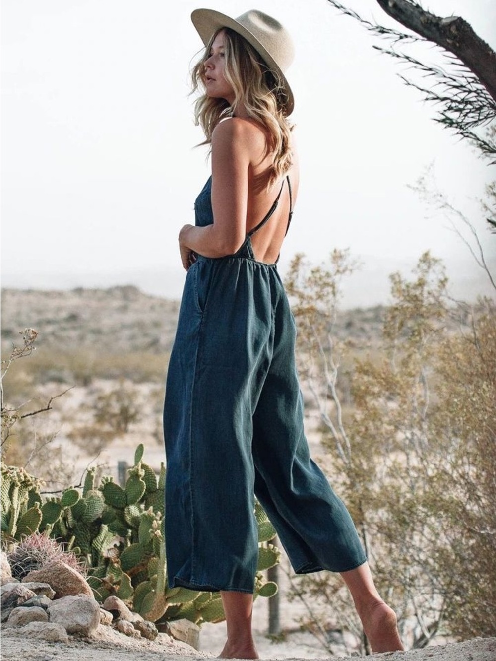 Lovestitch Daisy Jumpsuit Sz Medium NWT